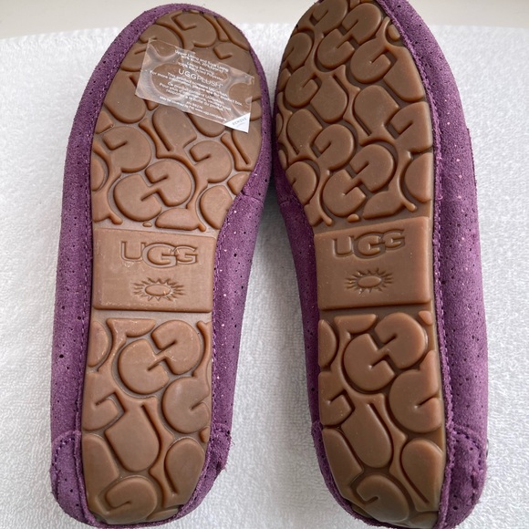 NEW UGG Ansley Water Resistant Slipper - Picture 2 of 10